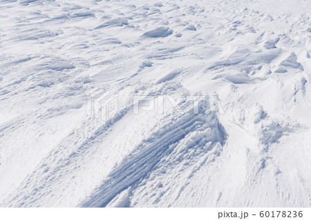 蔵王の雪面 60178236