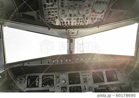Close up of large windows in the cockpit 60178690