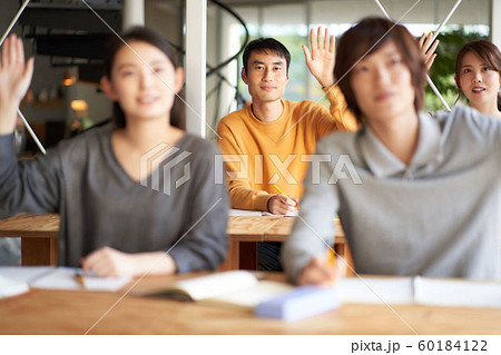 セミナー　ビジネスカジュアル 60184122