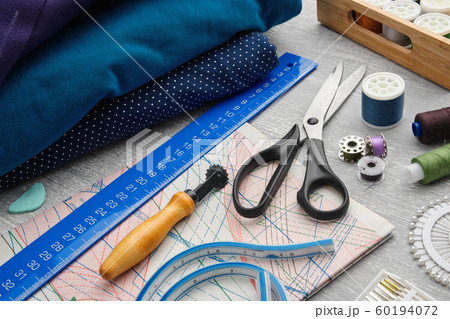 Dressmakers tools 60194072