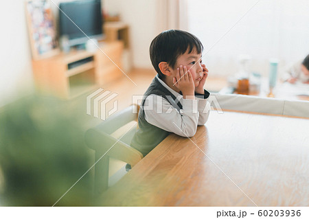 5 years old 5 years old 60203936
