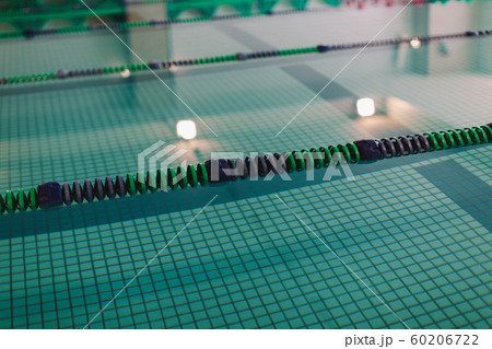 スイミング 60206722