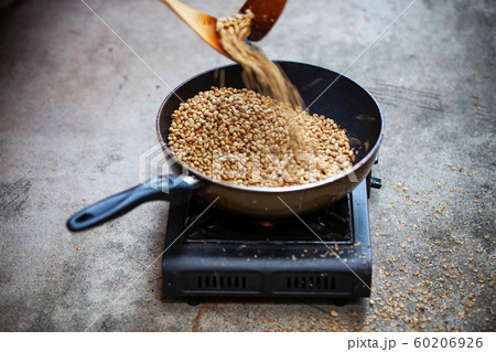 Traditional roasting coffee at home, freshly Traditional roasting coffee at home, freshly 60206926