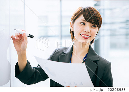 ビジネスウーマン 60208983