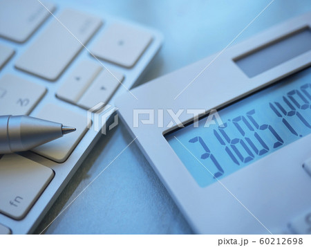 ビジネスイメージ・キーボード・電卓 60212698
