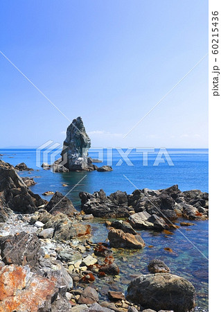 沼島のパワースポットの奇岩「上立神岩（かみたてがみいわ）」「日本遺産」/南あわじ市 60215436
