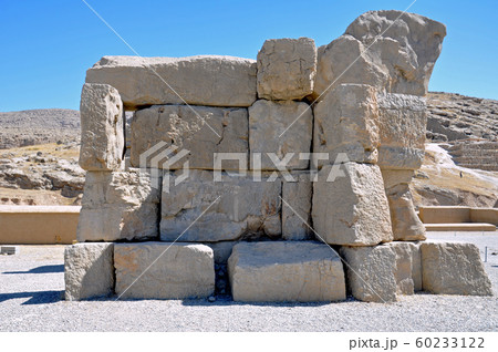 イラン ペルセポリスの未完成の門 イラン ペルセポリスの未完成の門 60233122