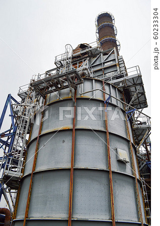 Large chemical capacity at the oil refinery, Large chemical capacity at the oil refinery, 60233304