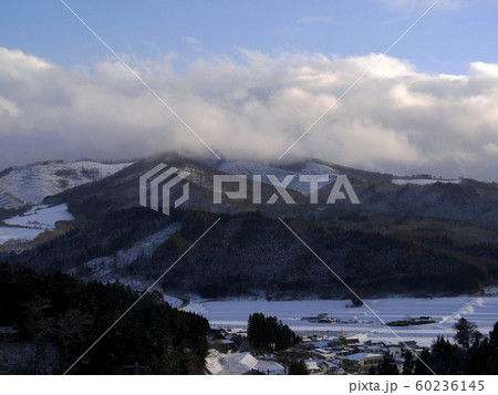 風景自然景色写真 民話の里遠野の雪景色と雲 雪深い遠野の里の新年 風景自然景色写真 民話の里遠野の雪景色と雲 雪深い遠野の里の新年 60236145