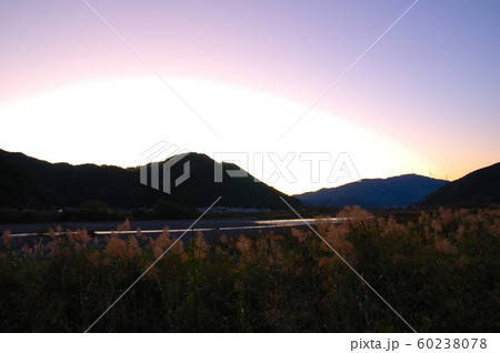 静岡市の里山 秋の夕暮れ 静岡市の里山 秋の夕暮れ 60238078