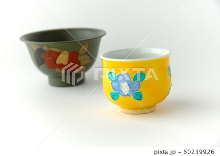 椿のぐい飲みと赤椿の湯呑 椿のぐい飲みと赤椿の湯呑 60239926