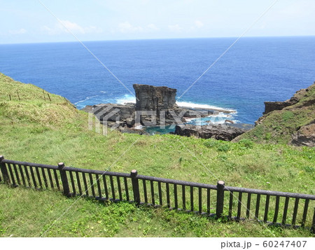 与那国島（軍艦岩） 60247407