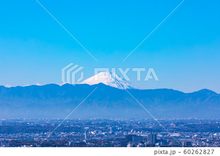 (東京都-都市風景)東京から見る青空の下の富士山 (東京都-都市風景)東京から見る青空の下の富士山 60262827