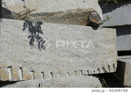 荒い岩肌 荒い岩肌 60266798