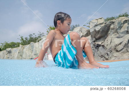 6 years old 6 years old 60268008