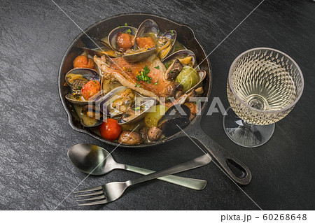真鯛とあさりの海鮮アクアパッツア　acqua pazza 60268648