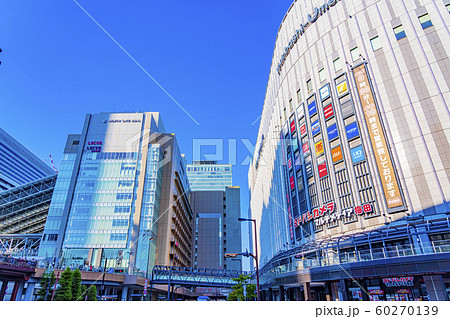 大阪 都市風景 梅田ヨドバシ前 大阪 都市風景 梅田ヨドバシ前 60270139