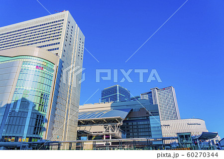 大阪　都市風景　大阪駅前風景　　　 60270344