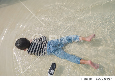 6 years old 6 years old 60270497