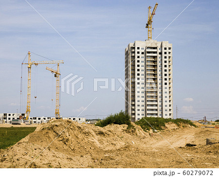 modern multi-storey building modern multi-storey building 60279072