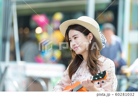 女性 女 女の子 60281032