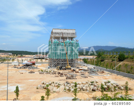 Plastic or nylon netting erected at the external of the under-construction building to prevent construction debris from falling down. Temporary installed. 60289580