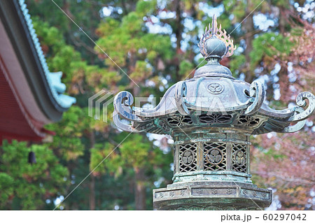 比叡山延暦寺　大講堂　灯篭 60297042