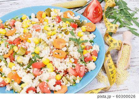 Salad with couscous and vegetables 60300026