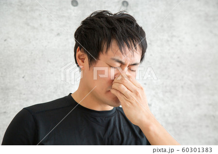 スポーツウェアを着た男性 60301383