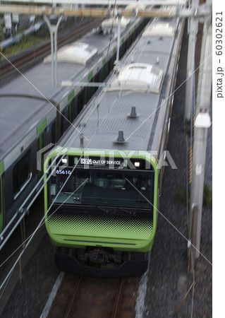 高輪ゲートウェイ付近の線路工事に伴う特別運行を行う山手線 高輪ゲートウェイ付近の線路工事に伴う特別運行を行う山手線 60302621