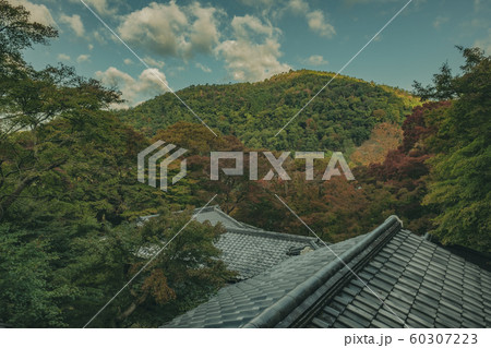 京都、瑠璃光院、お寺、寺、寺社仏閣、八瀬、比叡山、叡山電車、広告、写真素材、紅葉、素材、秋、風景、背 京都、瑠璃光院、お寺、寺、寺社仏閣、八瀬、比叡山、叡山電車、広告、写真素材、紅葉、素材、秋、風景、背 60307223