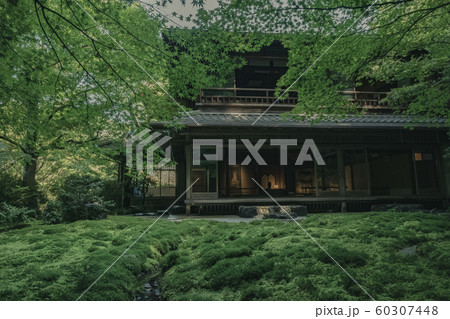 京都 瑠璃光院 お寺 寺 寺社仏閣 八瀬 比叡山 叡山電車 広告 写真素材 紅葉 素材 京都 瑠璃光院 お寺 寺 寺社仏閣 八瀬 比叡山 叡山電車 広告 写真素材 紅葉 素材 60307448