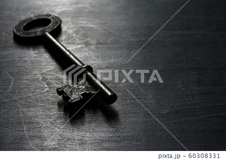 古い鍵 60308331