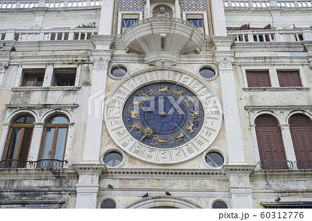 ヴェネチア　サンマルコ広場 60312776