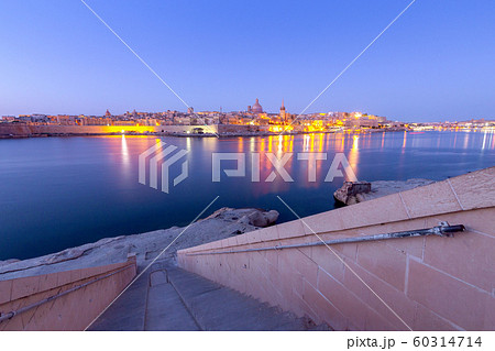 Malta. The coastline along Valletta and the harbor at sunrise. 60314714
