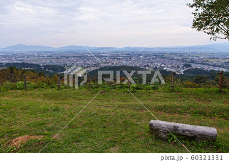新潟県/ 春日山城跡 二ノ丸阯からの眺望(春日山城阯) 新潟県/ 春日山城跡 二ノ丸阯からの眺望(春日山城阯) 60321331