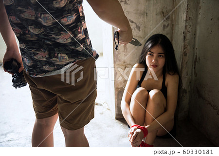 Mafia man point knife and footage vdo to hostage Mafia man point knife and footage vdo to hostage 60330181