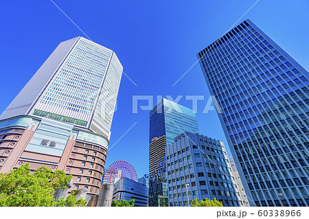 大阪 キタ 都市景観 阪急前交差点付近 大阪 キタ 都市景観 阪急前交差点付近 60338966