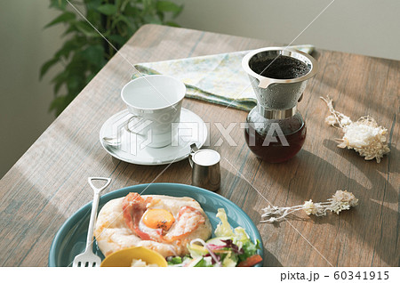 朝食　ライフスタイル 60341915