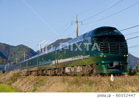 秋から冬へ 秋から冬へ 60352447