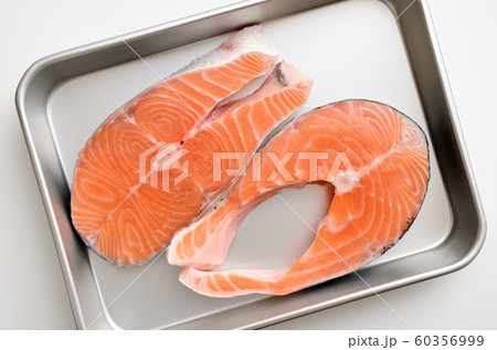 サーモンの切り身 サーモンの切り身 60356999