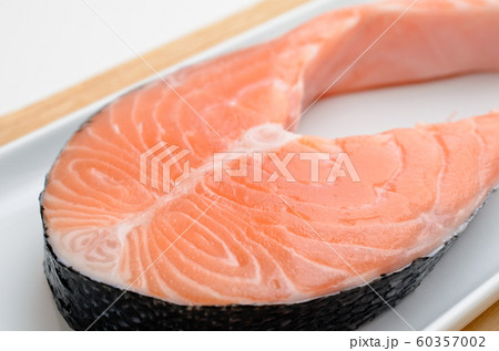サーモンの切り身 60357002