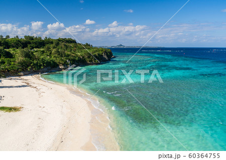 アンチ浜ビーチ 瀬底島の写真素材