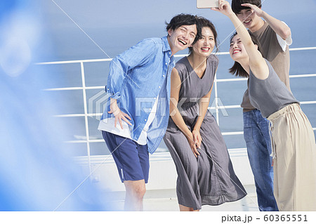 男女 仲間 ライフスタイル 男女 仲間 ライフスタイル 60365551