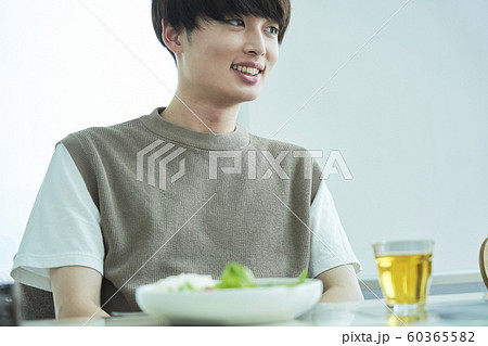 男性　ライフスタイル 60365582