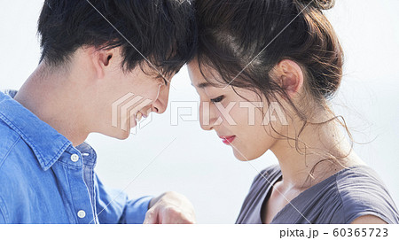 男女 カップル ライフスタイル 男女 カップル ライフスタイル 60365723