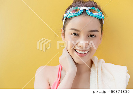 女性 スポーツ 水泳 女性 スポーツ 水泳 60371356