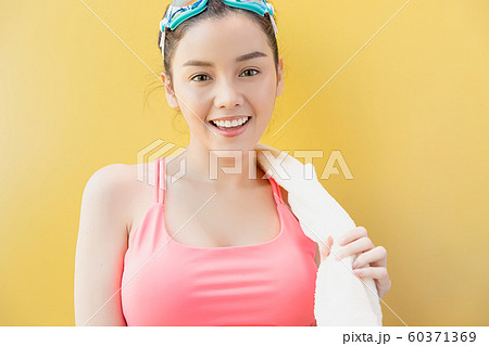 女性 スポーツ 水泳 女性 スポーツ 水泳 60371369