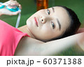 女性　スポーツ　水泳 60371388