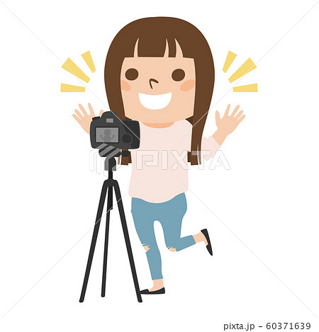 職業のイラスト 女性のユーチューバー デジタルカメラで自分を撮影している女性 のイラスト素材